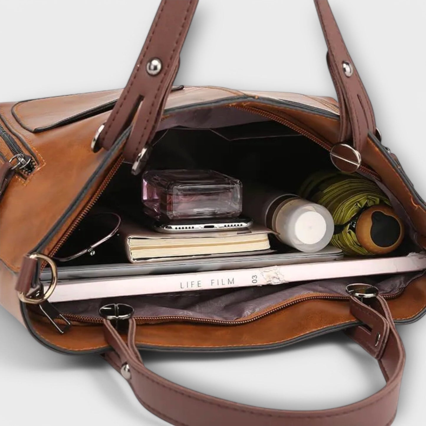 Aurellia - Elegant and Spacious Leather Bag for Everyday Use