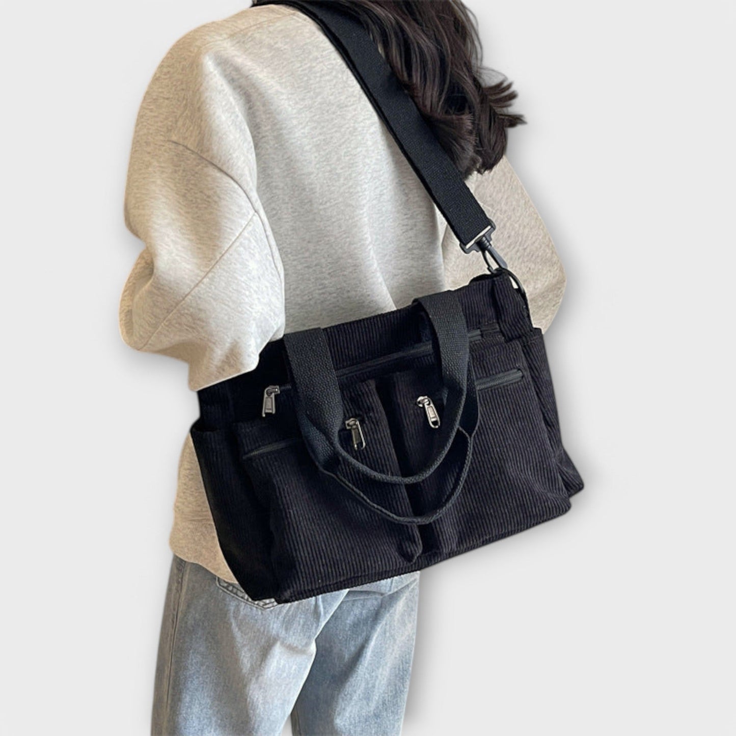 Aurellia Shoulder Bag - Lightweight, Water-Resistant Rope Material, Spacious Zippered Compartment, Ideal for Work or Travel