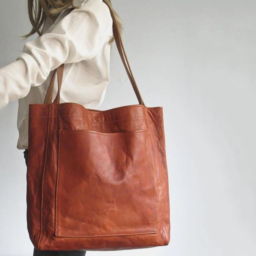 Aurellia - Elegant and Functional Shoulder Bag for Work and Leisure