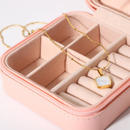 Lustrous Lullaby Chain