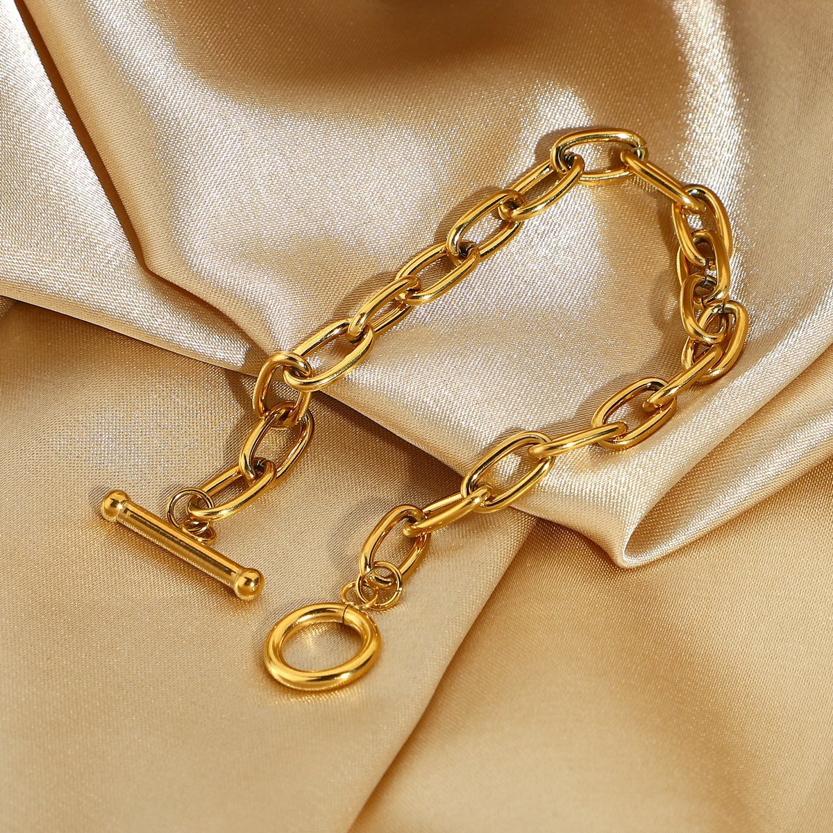 Lustrous Lullaby Bangle