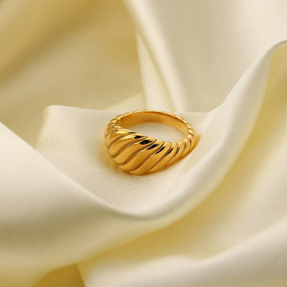 Velvet Dream Ring