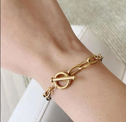 Lustrous Lullaby Bangle