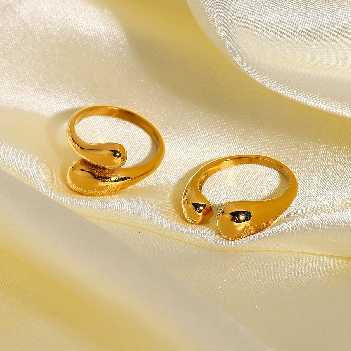 Velvet Aurora Ring
