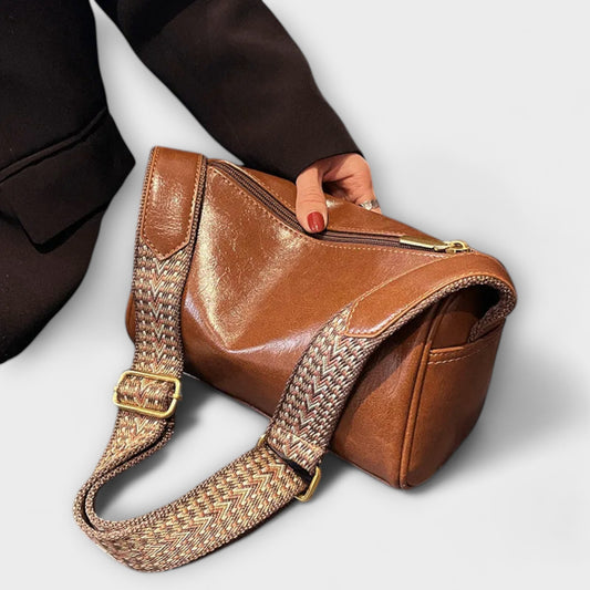 Aurellia Vintage Shoulder Bag - Elegant and Practical for Everyday Use