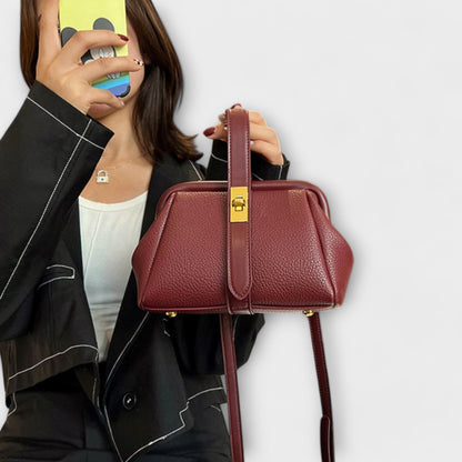 Aurellia Retro Handbag - Classic Design, Spacious Interior, Everyday Use