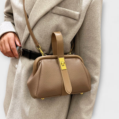 Aurellia Retro Handbag - Classic Design, Spacious Interior, Everyday Use